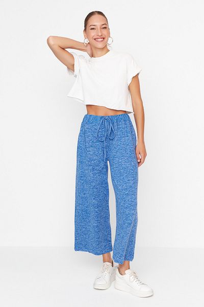 Trendyol Collection Indigo Culotte Dick gestrickte Jogginghose TWOAW21EA0037