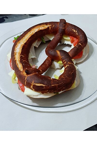 Seymen Riesenbrezel - Dev Alman Simidi