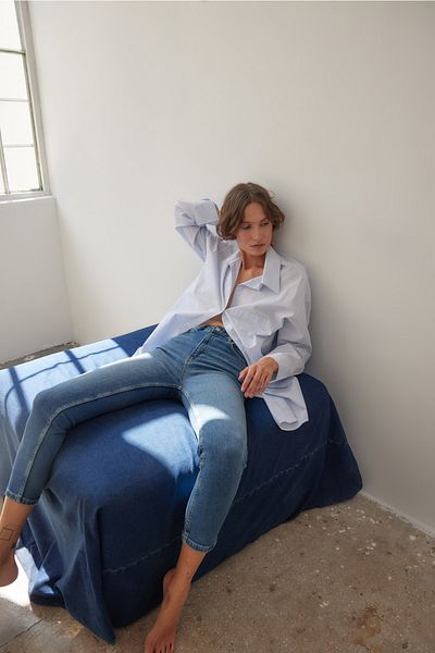 Trendyol Collection Blugi subțiri cu talie înaltă, albastru, mai sustenabili TWOAW23JE00350