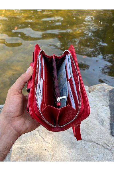 DERKON Oslo Hand-held Red Wallet with Phone Compartment