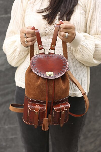 volk Women's Handcrafted Backpack - Genuine Leather, Width:18 Length:28 K:8
