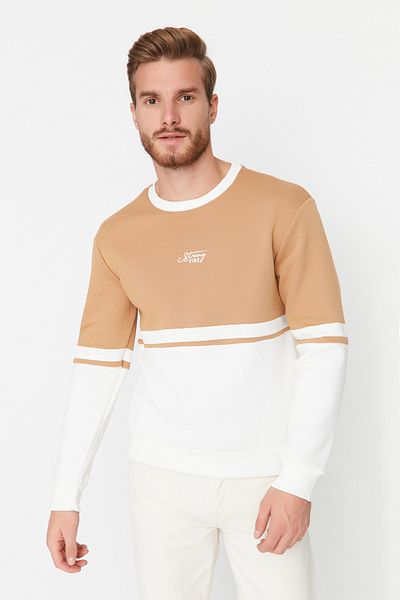 Trendyol Collection Μακρυμάνικο εμπριμέ φούτερ Camel - κανονική εφαρμογή TMNAW23sw00140