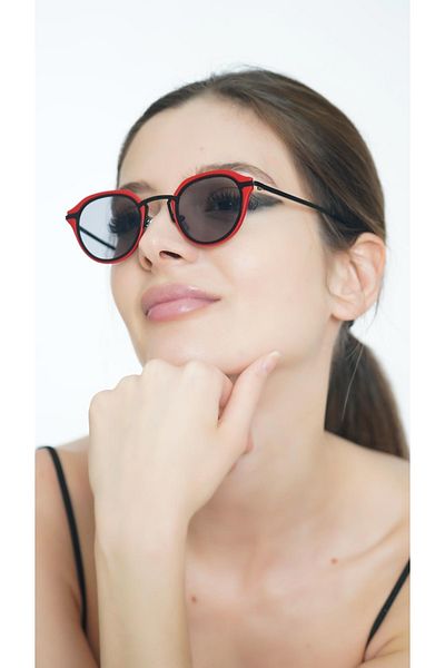 TomyHelf Women's Sunglasses Oval Red Frame Black Glass