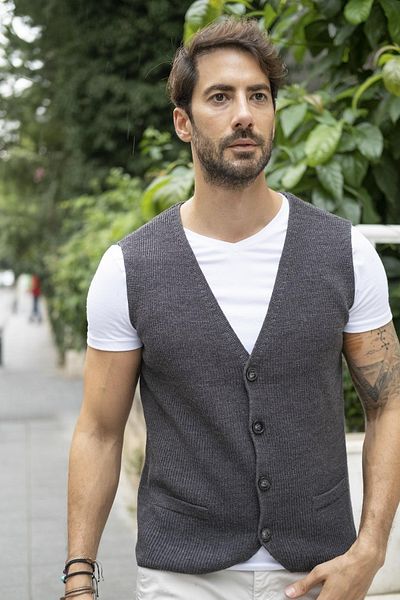 CHUBA Ανδρικό διακοσμητικό φανελάκι με κανονική εφαρμογή τσέπης Anthracite 23w218