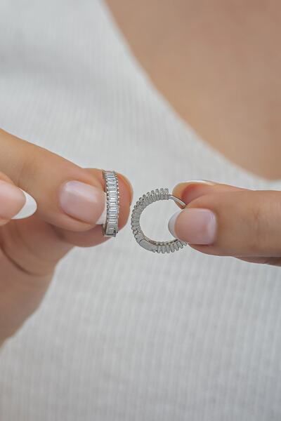 Nereze 925 Ayar Gümüş 15 Mm Baget Taşlı Tamtur Küpe