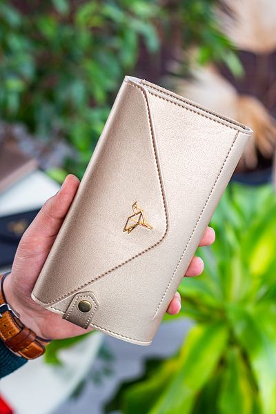 Garbalia Dámská peněženka obálkového modelu zlatá s přihrádkou na telefon a mince