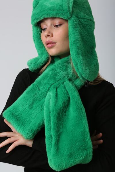 MARBERRY Green Soft Textured Plush Neck Collar & Hat Set of 2