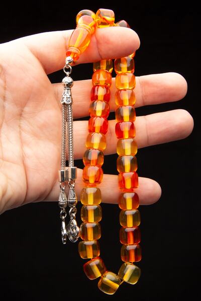 OTTOTESBİH Erkek 10x12mm Sarı Kırmızı Renk Süzmesi Iran Bağası Kokulu Toz Kehribar Tesbih