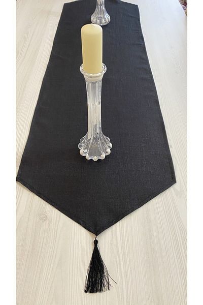 White Alamode Runner cu ciucuri de in negru