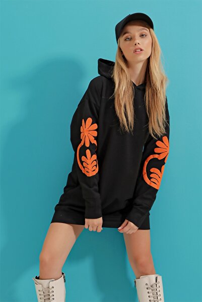 Trend Alaçatı Stili Γυναικείο φούτερ με κουκούλα σε μαύρο πορτοκαλί στάμπα ALC-018-109-010