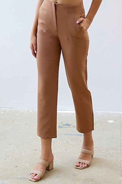 InStyle Šípkové dvojité látkové nohavice s vysokým pásom Camel
