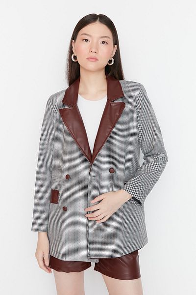 Trendyol Collection Weinroter, zweireihiger, gewebter Blazer TWOAW23BC00030