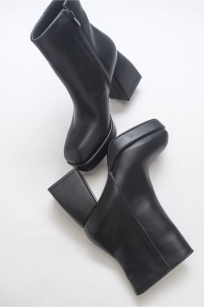 LuviShoes Černé dámské kozačky Lesley
