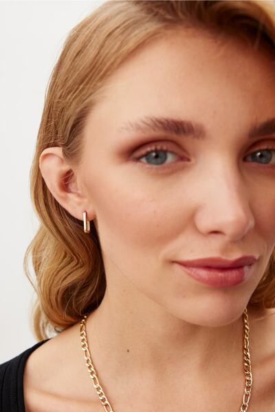 ADOR Altın Dikdörtgen Küpe