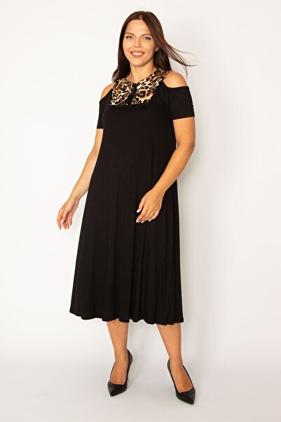 Şans Γυναικείο μεγάλο μέγεθος καφέ ντεκολτέ ώμου Roba Garni φόρεμα 65n25800