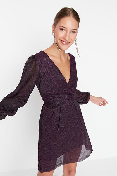 Trendyol Collection Kurzes Abendkleid aus Strick - Lila Ärmeldetail TPRAW23EL00301