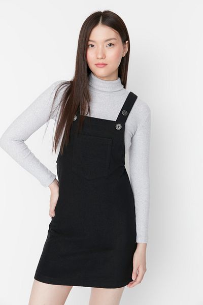 Trendyol Collection Schwarzes Mini-Gilet-Webkleid TWOAW20EL2134