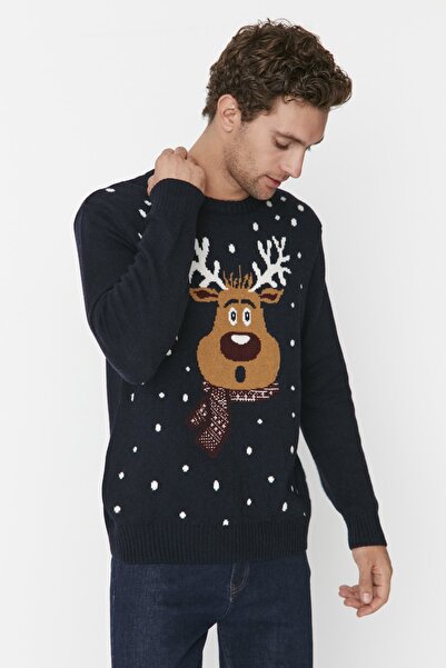 Trendyol Collection Sötétkék uniszex normál szabású gyapjú nyakú szarvas mintás karácsonyi kötöttáru pulóver TMNAW23KZ00224