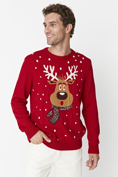 Trendyol Collection Roter Unisex-Strickpullover mit normaler Passform aus Wolle mit Rundhalsausschnitt und Hirschmuster für Weihnachten TMNAW23KZ00224
