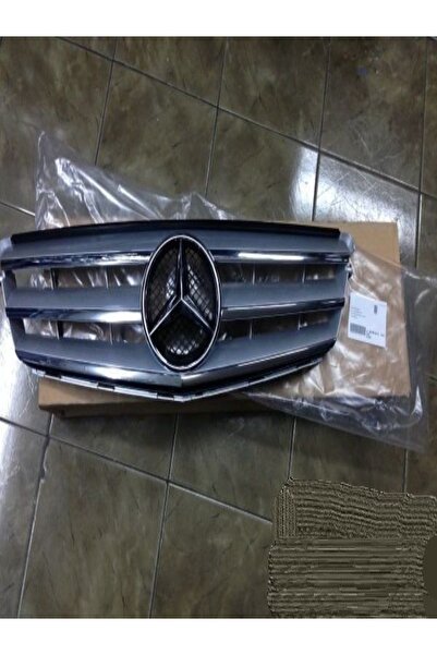 frohe Mercedes W204 Amg Ön Panjur