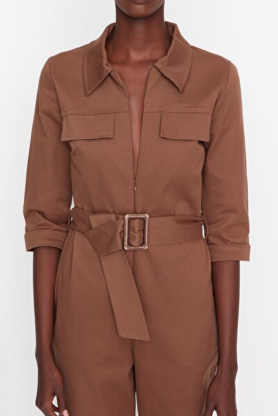 Trendyol Collection Hnědý tkaný overal Gabardine s páskem TWOSS20TU0017