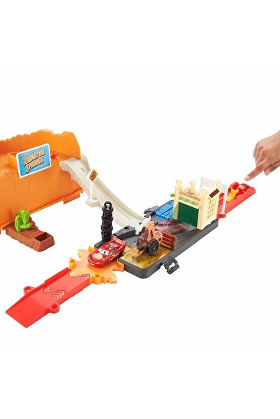 mattel Disney Pixar Cars Yarış Heyecanı Oyun Seti Hdn02