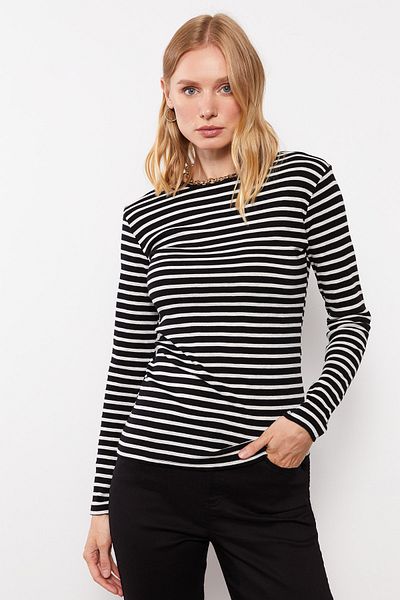 LC Waikiki Bluse - Schwarz - Figurbetont
