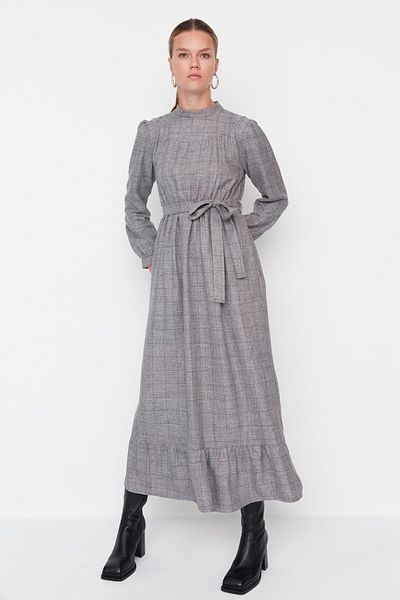 Trendyol Modest Szürke kockás öves állógallérral szőtt ruha TCTAW23EB00108