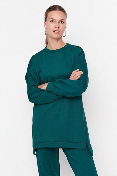 Trendyol Modest طقم تونيك وبنطلون سكوبا أخضر كبير الحجم - تفاصيل فتحة TCTAW23US00201
