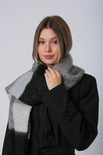 MARBERRY Thick Black Shoulder Shawl - Women's Scarf