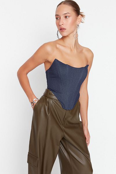 Trendyol Collection Blaues Strick-Bustier im Denim-Look TPRAW23BS00036