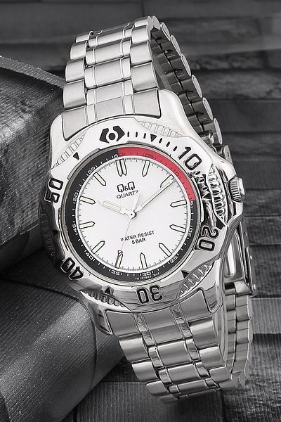 Q&Q Unisex Wristwatch 3G383