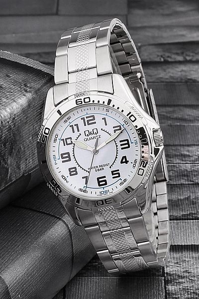 Q&Q Unisex Wristwatch 3G473