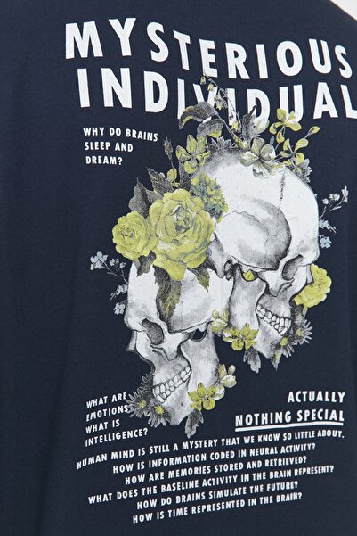 Trendyol Collection Potištěná fleecová mikina s kapucí v námořnické modré oversize - TMNAW23SW00020