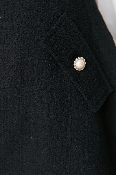 Trendyol Collection Černé páskové mini tkané šaty s detailem kapsy TWOAW23EL00526