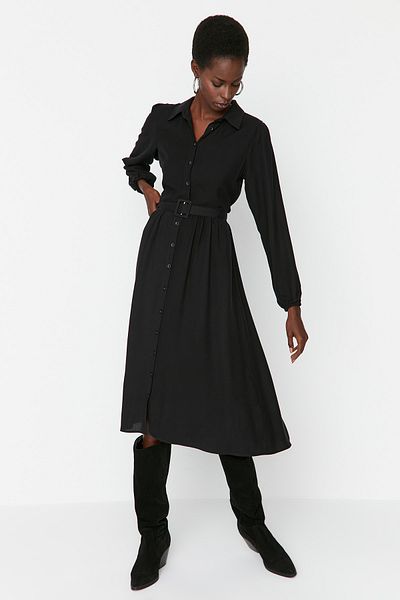 Trendyol Collection Szczegółowo tkana sukienka z czarnym kołnierzykiem TWOAW23EL01197