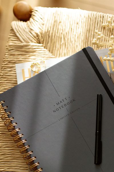 Matt Notebook 20x28 Cm A4 Elastic Spiral Copertă Tare Blocnotes în carouri