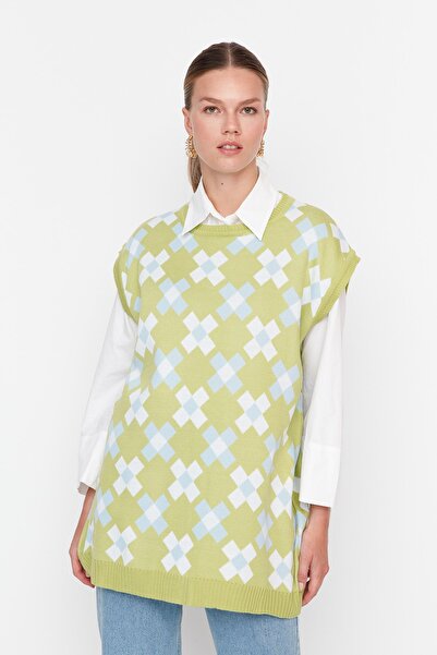 Trendyol Modest Light Green Floral Knitwear Sweater TCTAW23SV00020