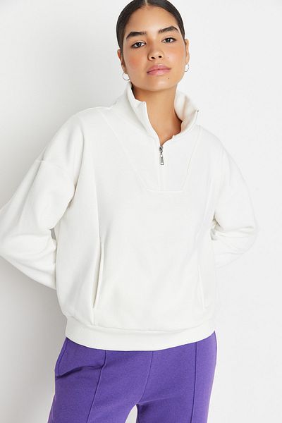 Trendyol Collection Ecru Oversize/Wide Fit Stojací límec na zip Silný fleece uvnitř Pletená mikina TWOAW23SW00708