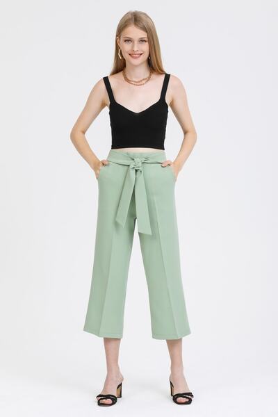 MD trend Pantaloni scurti din stofă pentru femei, verde mentă, cu elastic în talie
