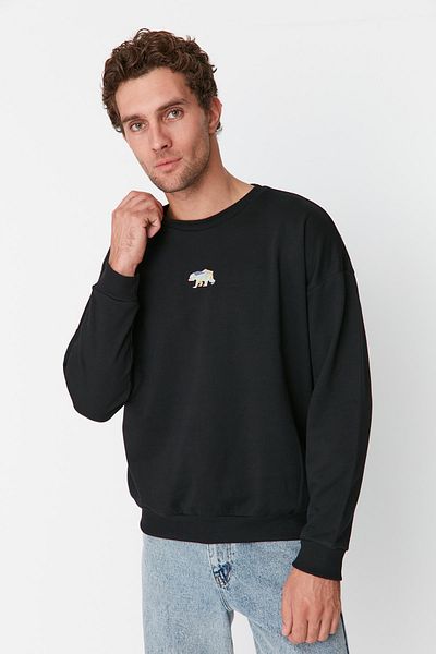 Trendyol Collection Черен поларен суитшърт с бродерия на животни - голям, топъл TMNAW23sw00191