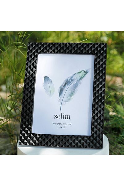 Selim 13x18 Pyramid Frame Black