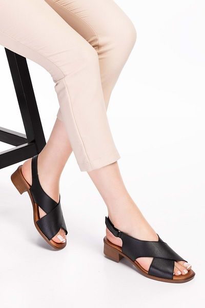 Gondol Genuine Leather Short Heeled Cross Sandals Iz.6004 - Black - 38