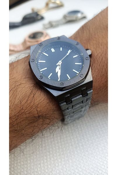 pullmarkt Steel Analog Wristwatch