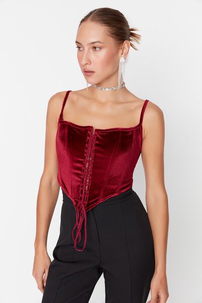 Trendyol Collection Vínová přední kravata Detailní Bustier TPRAW23BS00014