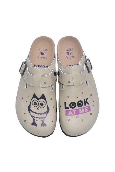 ELEPFOOT شبشب منقوش عليه عبارة Look At Me