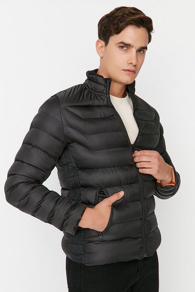 Trendyol Collection Winterjacke - Schwarz - Puffer