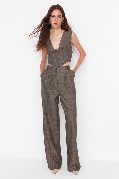 Trendyol Collection Braune gewebte Hose mit weitem Bein TPRAW23PL00016