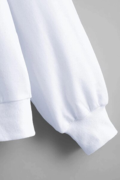 MODAGEN Hanorac oversize alb cu imprimeu siluete si fluturi