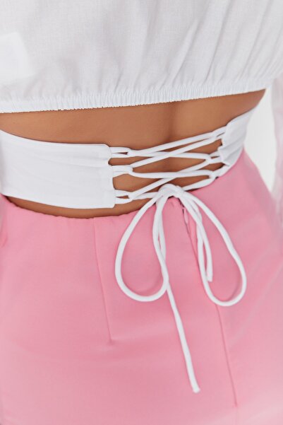 Trendyol Collection Ecru Crop Lined Corset Detailní tkaná popelínová košile TPRAW23GO00004